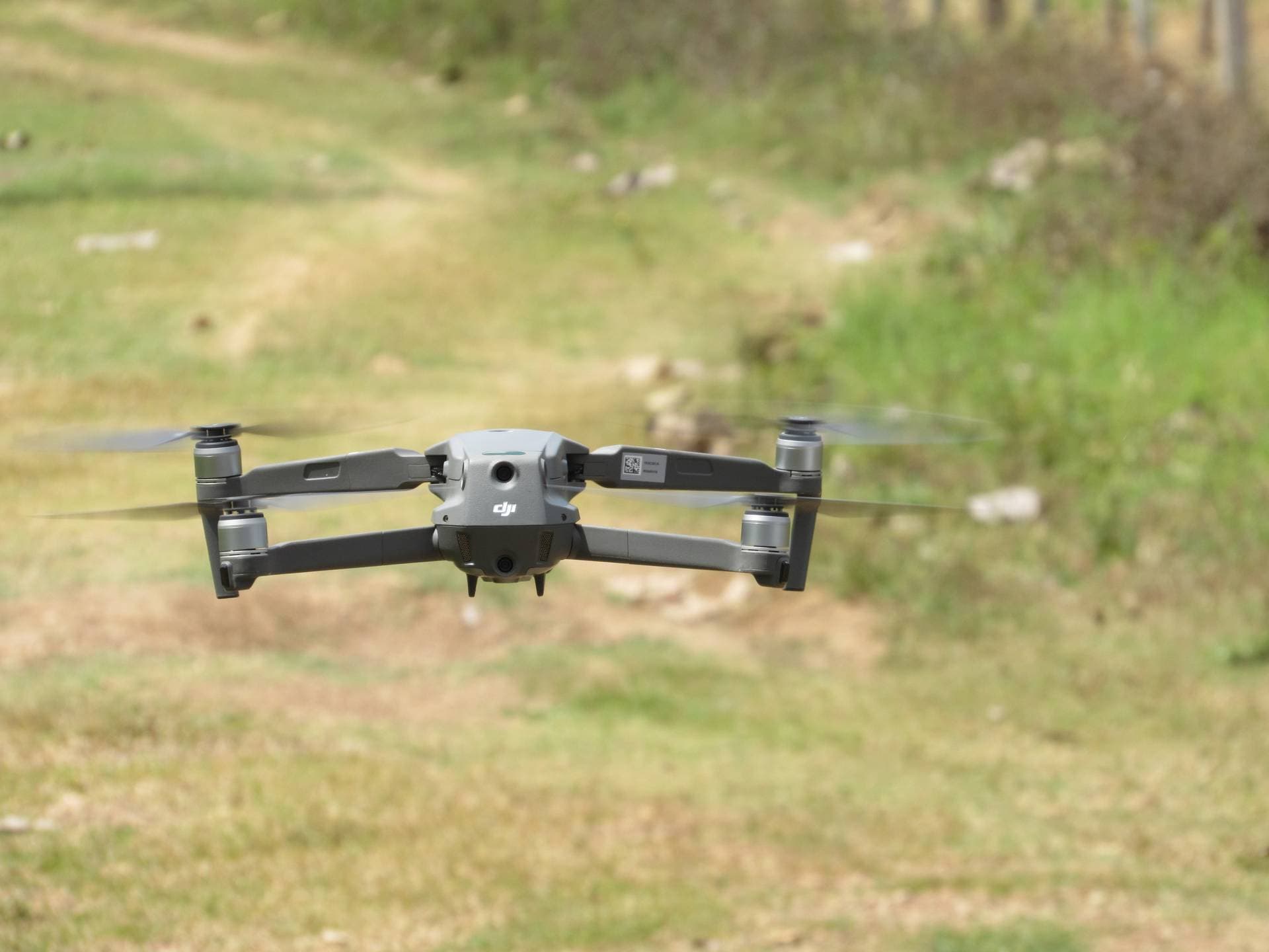 Detalle del drone DJI en vuelo
